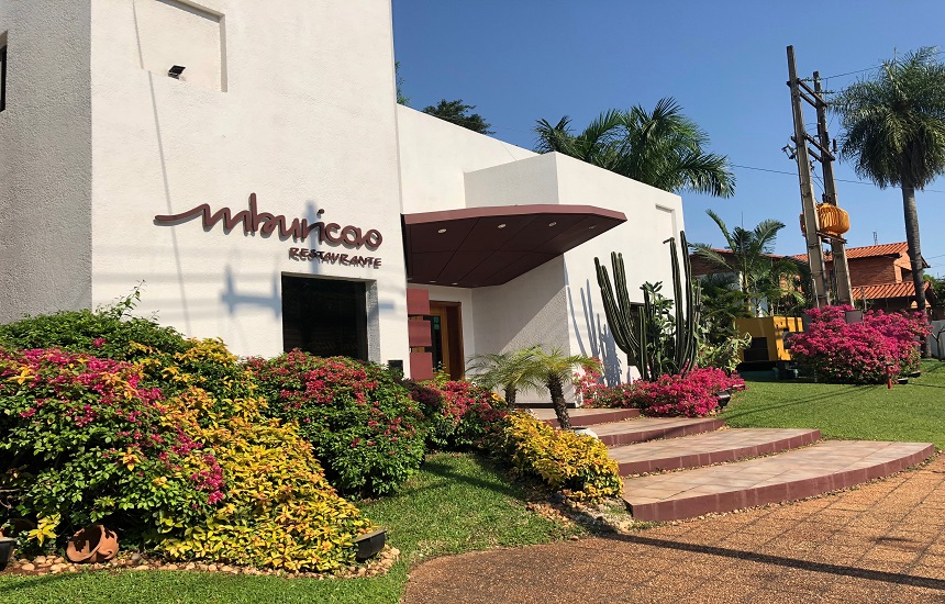 Con equipos de bioseguridad, el Restautante Mburicao recibe a comensales